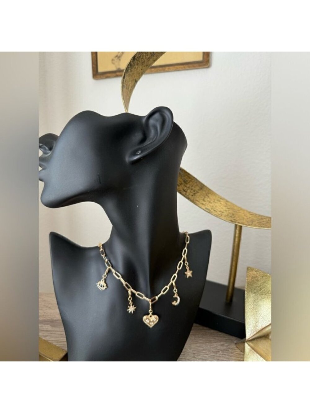 Bohemianā
necklaceā
A1054 - Picture 6 of 6